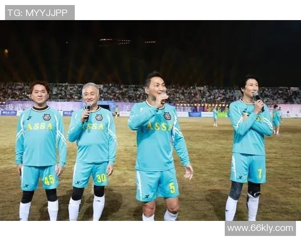 足球明星亲自赠送球衣给热情粉丝感动瞬间引发全场欢呼